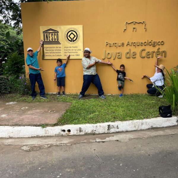 Tour Premium: Memoria Ancestral y Costa Viva - El Salvador | Enero 2026